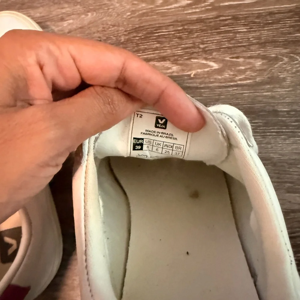 Veja Women's White and Pink Sneakers